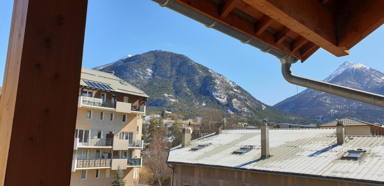 Joli T2 + Coin Montagne + Garage Lägenhet Briançon Exteriör bild