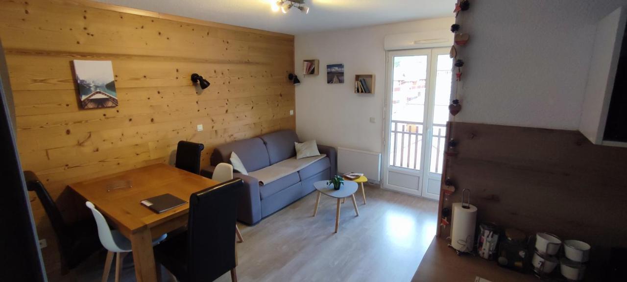 Joli T2 + Coin Montagne + Garage Lägenhet Briançon Exteriör bild