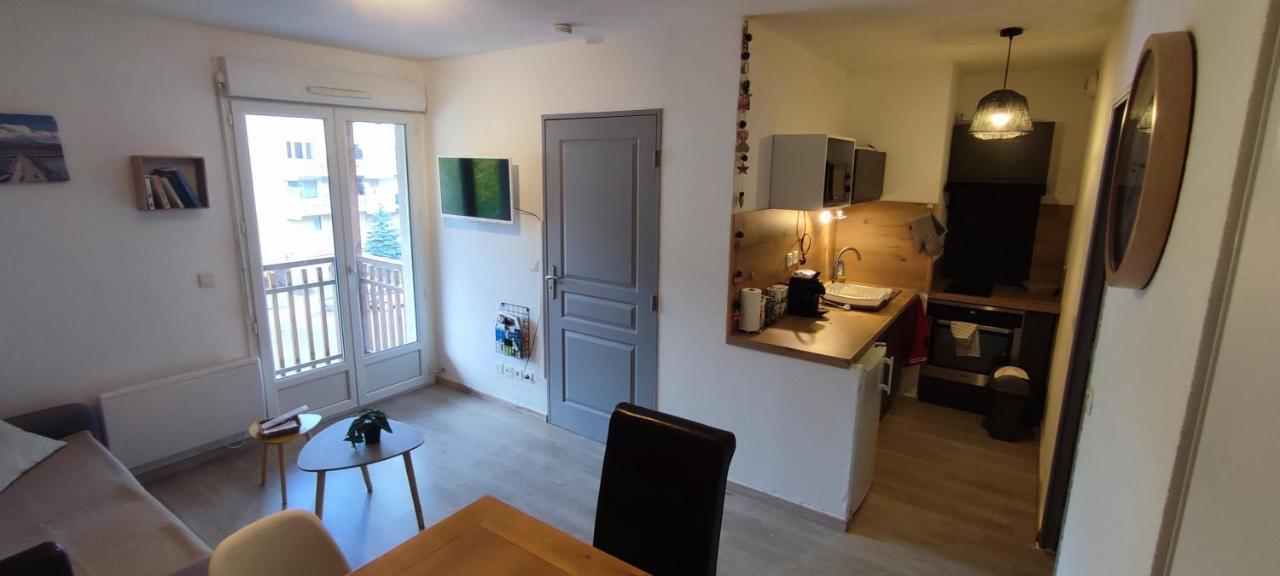 Joli T2 + Coin Montagne + Garage Lägenhet Briançon Exteriör bild